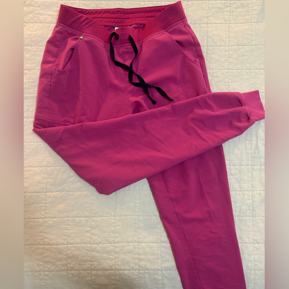 FIGS Technical Collection Womens Jogger Scrub Pants Size M/T & Top Size: Small